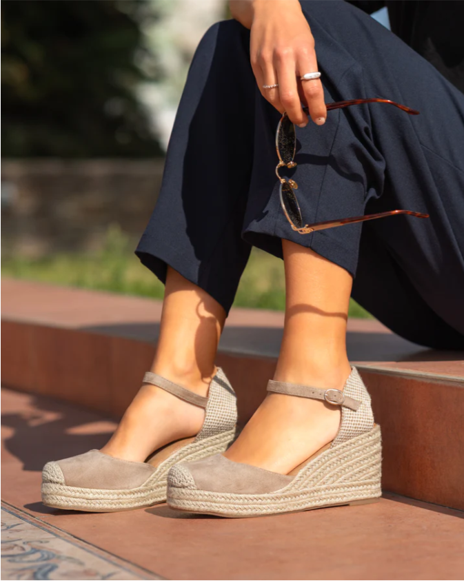 alpargatas doradas mujer de cunas altas de esparto con plataforma ligera con plantillas acolchadas color Beige talla 37