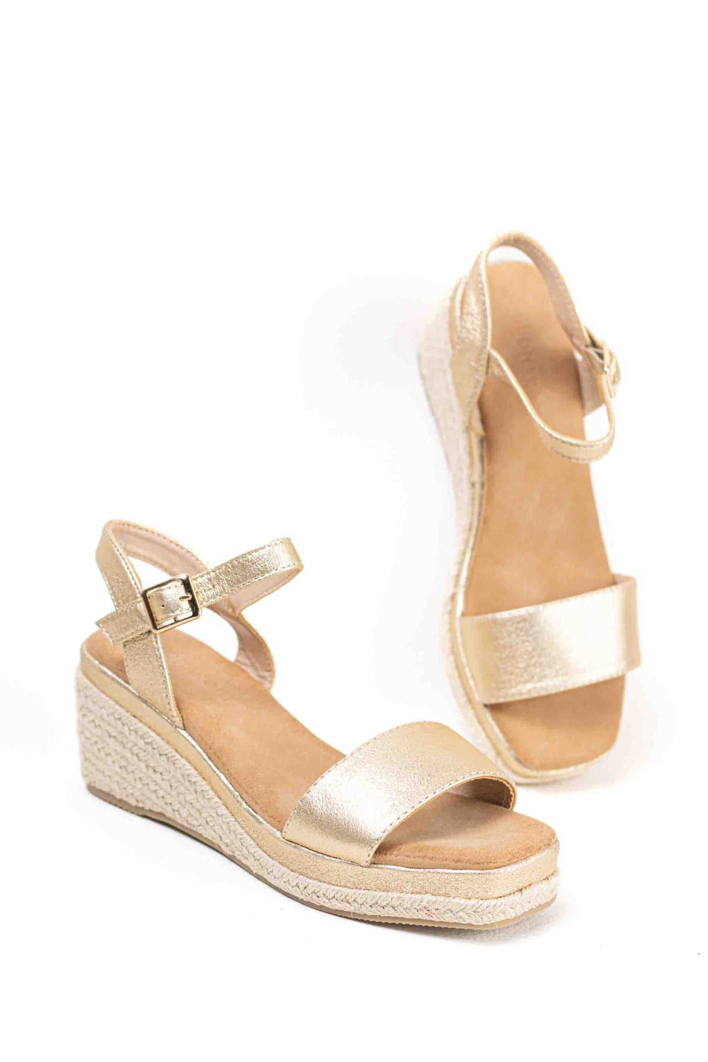 Sandalias doradas mujer cuña mediana de espartos con plataforma