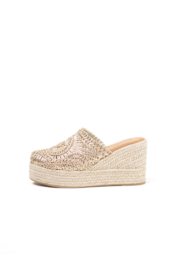 Sandalias zueco mujer con cuña alta de espartos y plataforma con diseño crochet