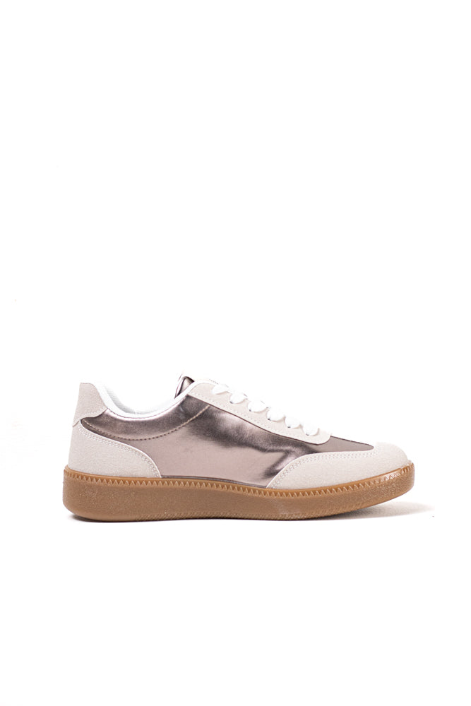 Zapatillas deportivas blancas para mujer con detalle en negro, estilo clásico y moderno para el uso diario