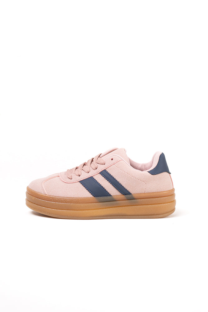 Zapatillas en rosa pálido para mujer con detalle de rayas azules, estilo sutil y confort para el día a día