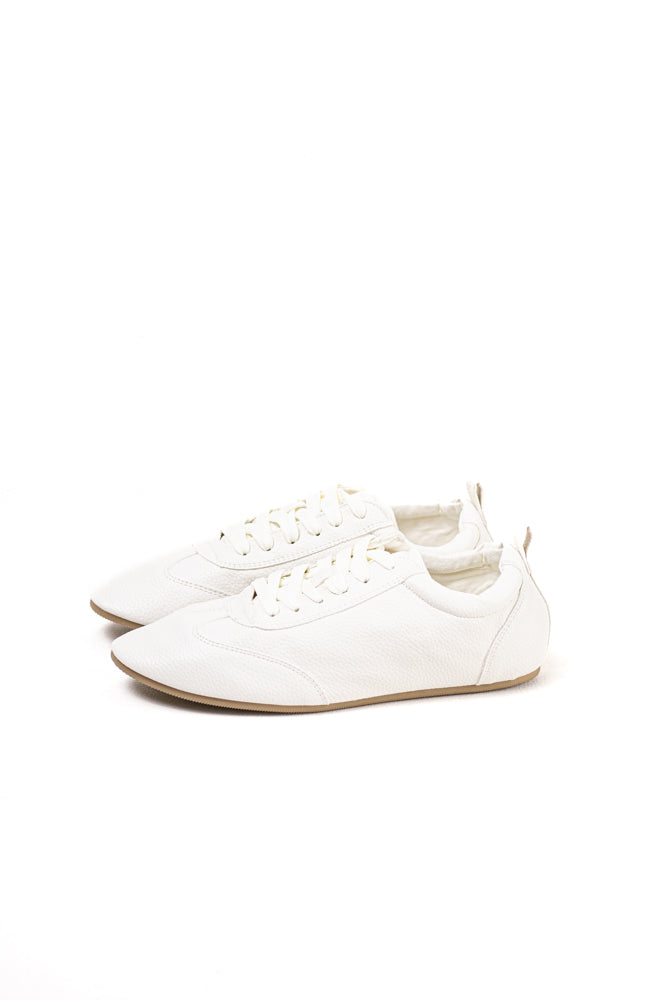 Zapatillas Doradas de Piel para Mujer, Comodidad y Elegancia en Cada Paso