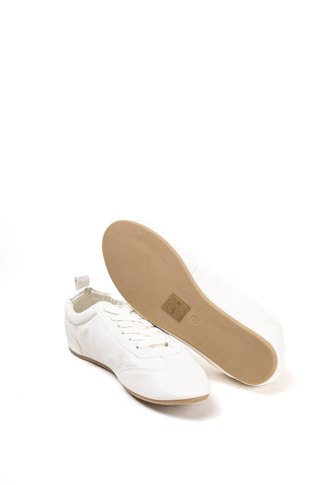 Zapatillas Doradas de Piel para Mujer, Comodidad y Elegancia en Cada Paso