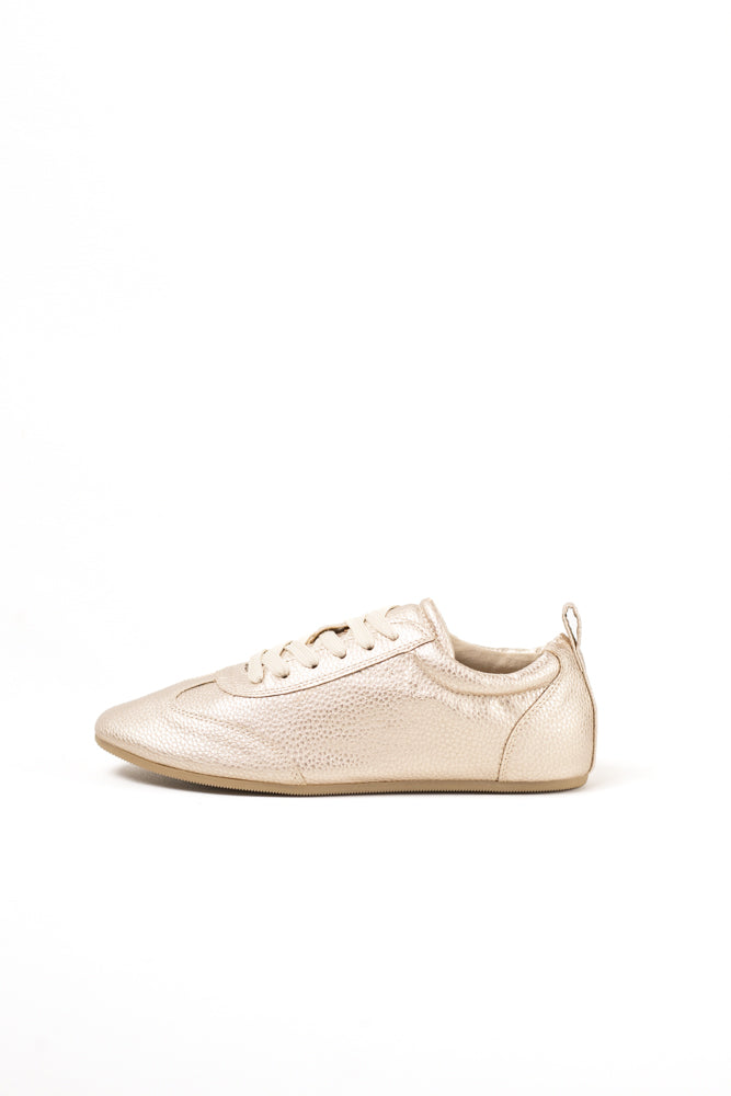 Zapatillas Doradas de Piel para Mujer, Comodidad y Elegancia en Cada Paso