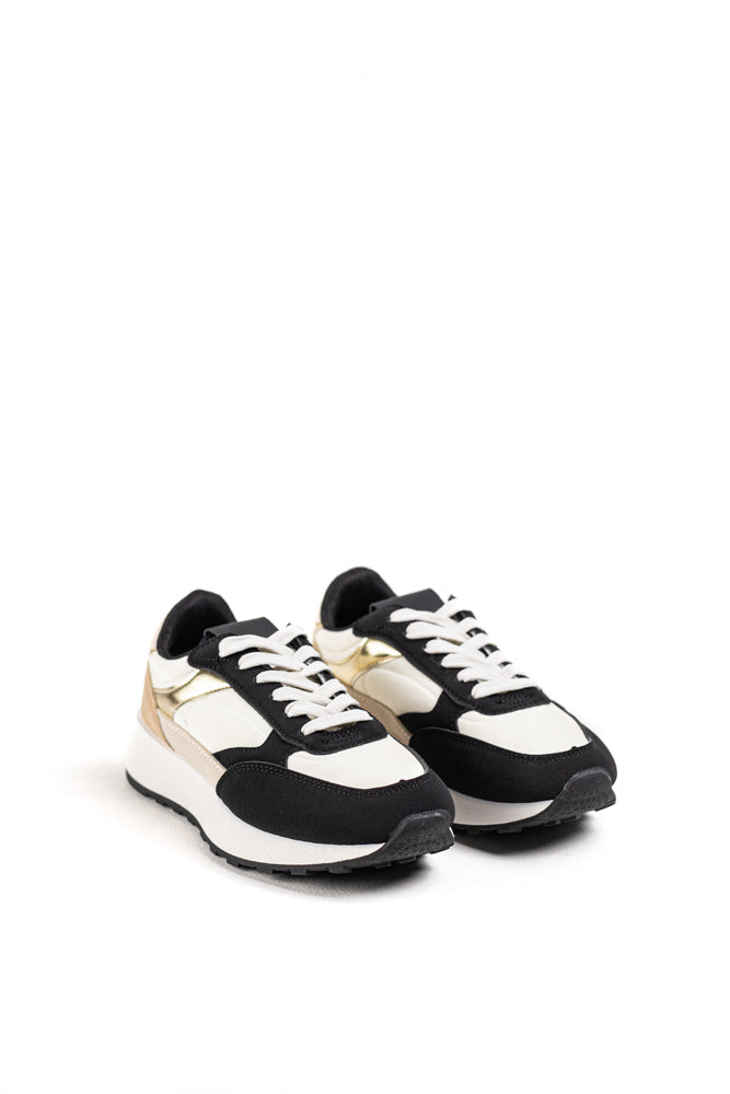 Zapatillas deportivas para mujer en tonos neutros, estilo y confort en cada paso