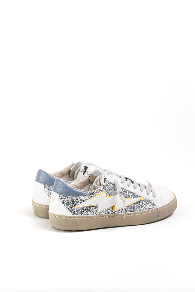 Zapatillas Casual para Mujer con Detalles Brillantes y Estrella Azul, combina confort y estilo.Corina