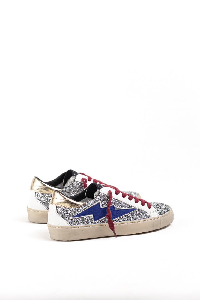 Zapatillas Casual para Mujer con Detalles Brillantes y Estrella Azul, combina confort y estilo.Corina