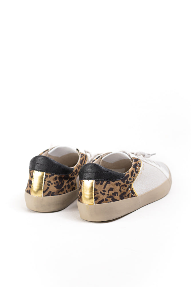 Zapatilla deportiva estilo retro con estampado leopardo Corina