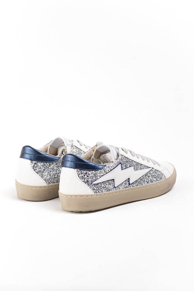 Zapatillas Casual para Mujer con Detalles Brillantes y Estrella Azul, combina confort y estilo.Corina