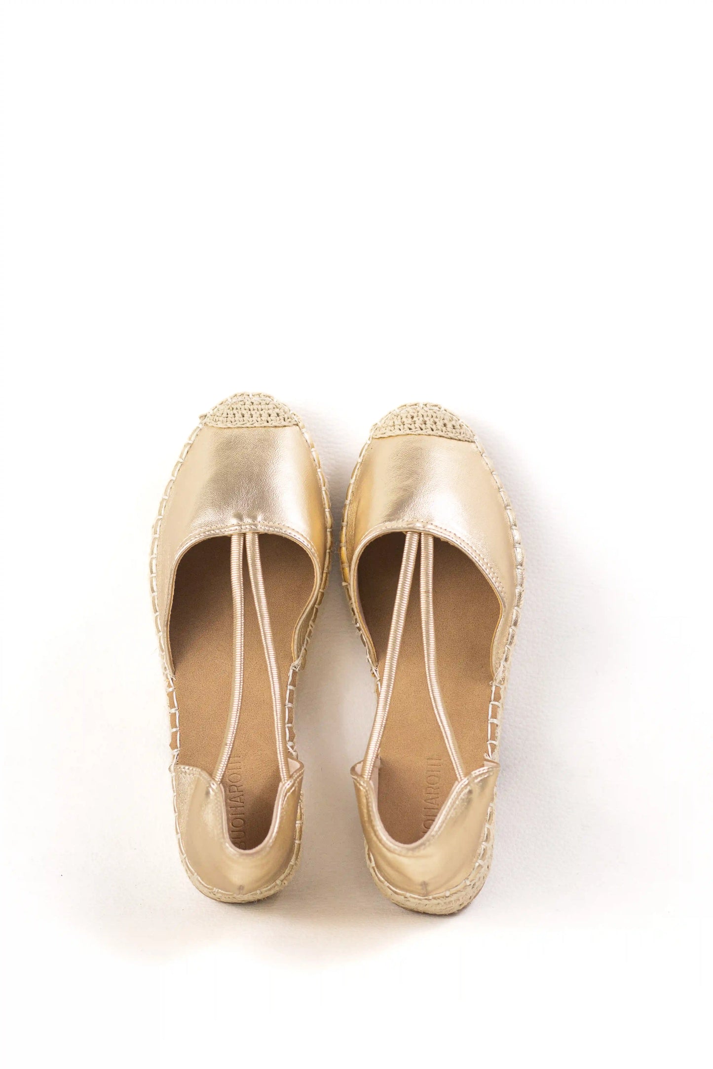 alpargatas con puntera cerrada suela de yute estilo casual y acabado metalizado espartenas color Doradas talla 38