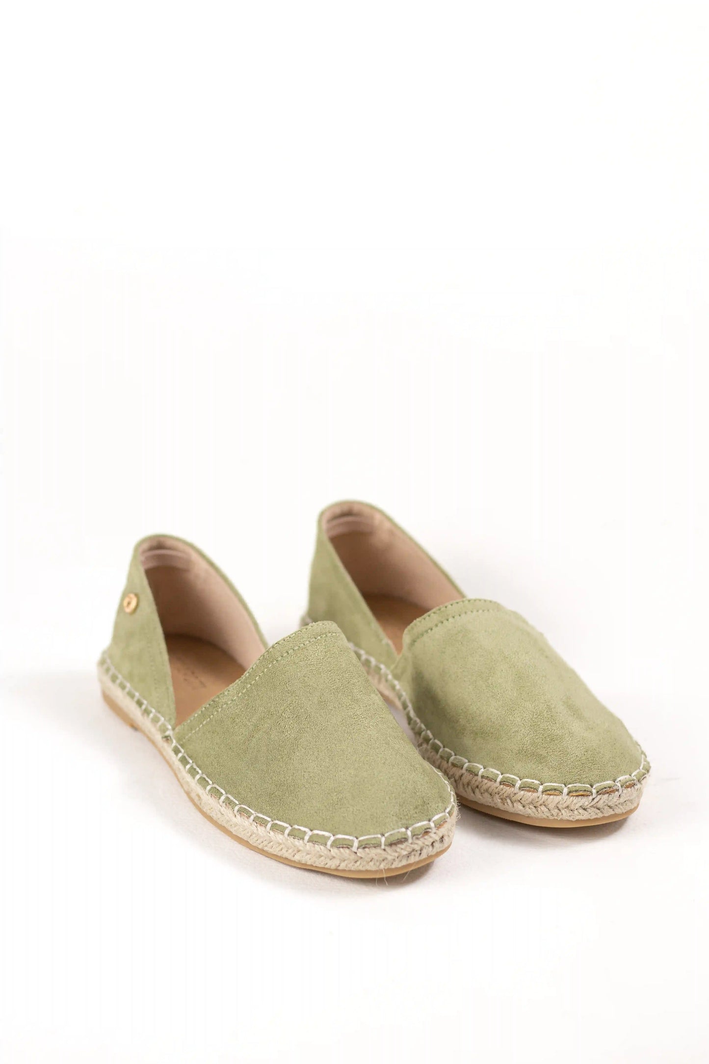 alpargata con suela de yute estilo slip on y puntera cerrada color Azul marino talla 39