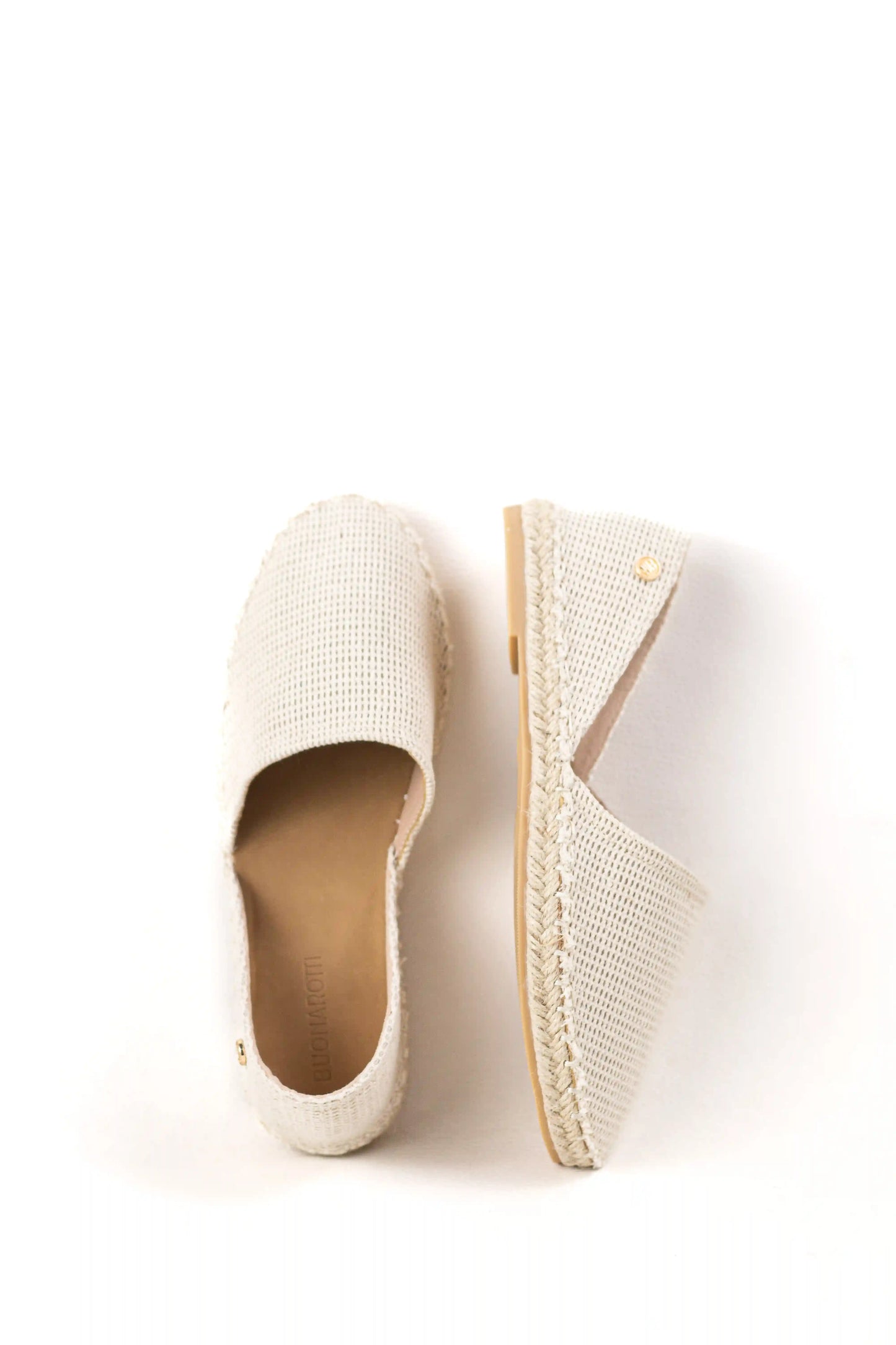 alpargata con suela de yute estilo slip on y puntera cerrada color Apricot talla 38