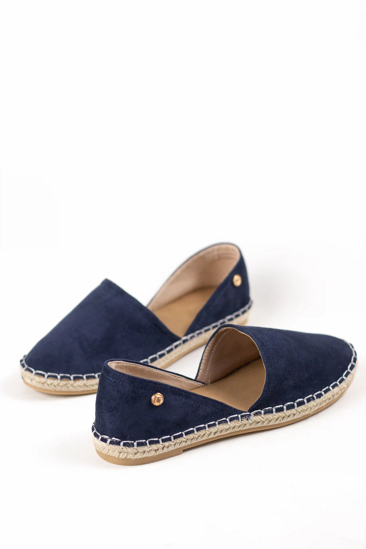 alpargata con suela de yute estilo slip on y puntera cerrada color Negras talla 41