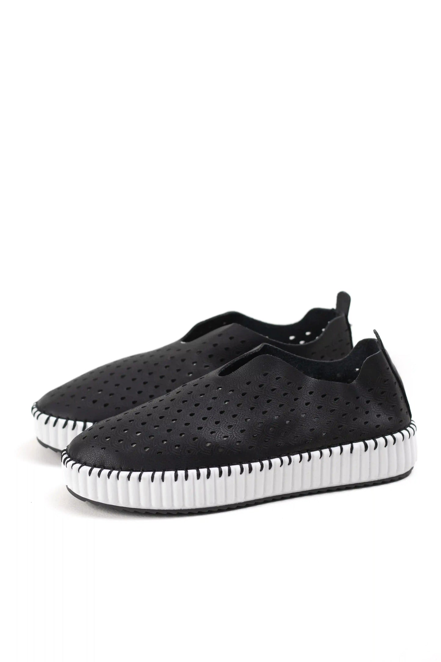 zapatillas slip on con diseno perforado y suela flexible comodidad casual diaria color Negras talla 36