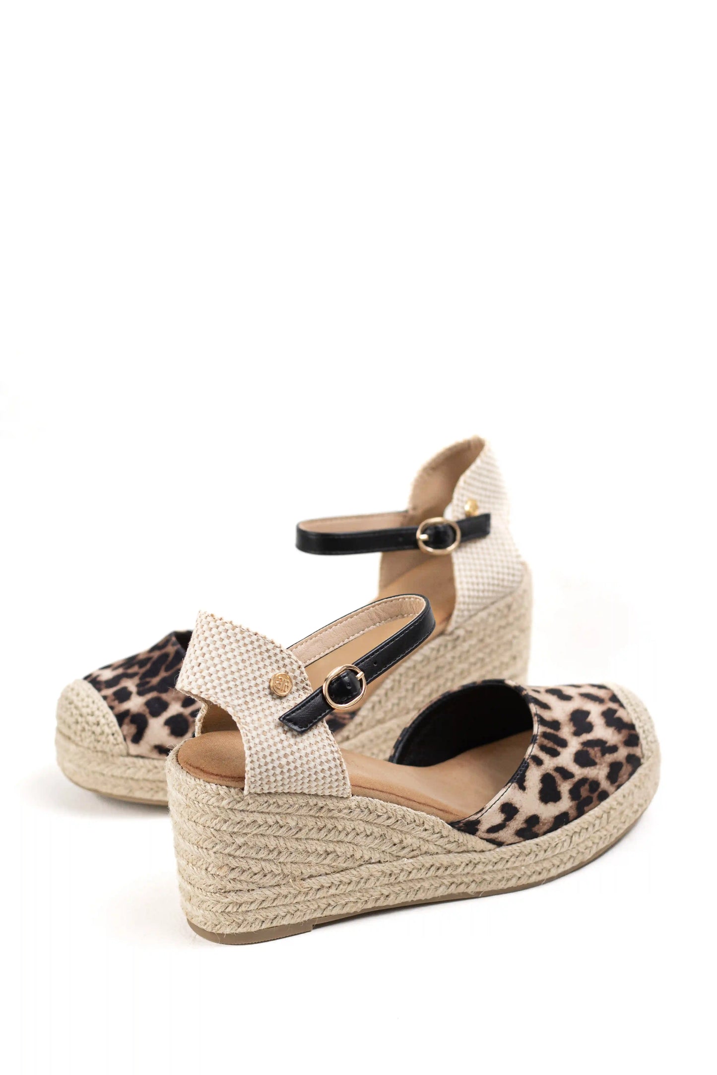 alpargatas doradas mujer de cunas altas de esparto con plataforma ligera con plantillas acolchadas color Negras enteras talla 38