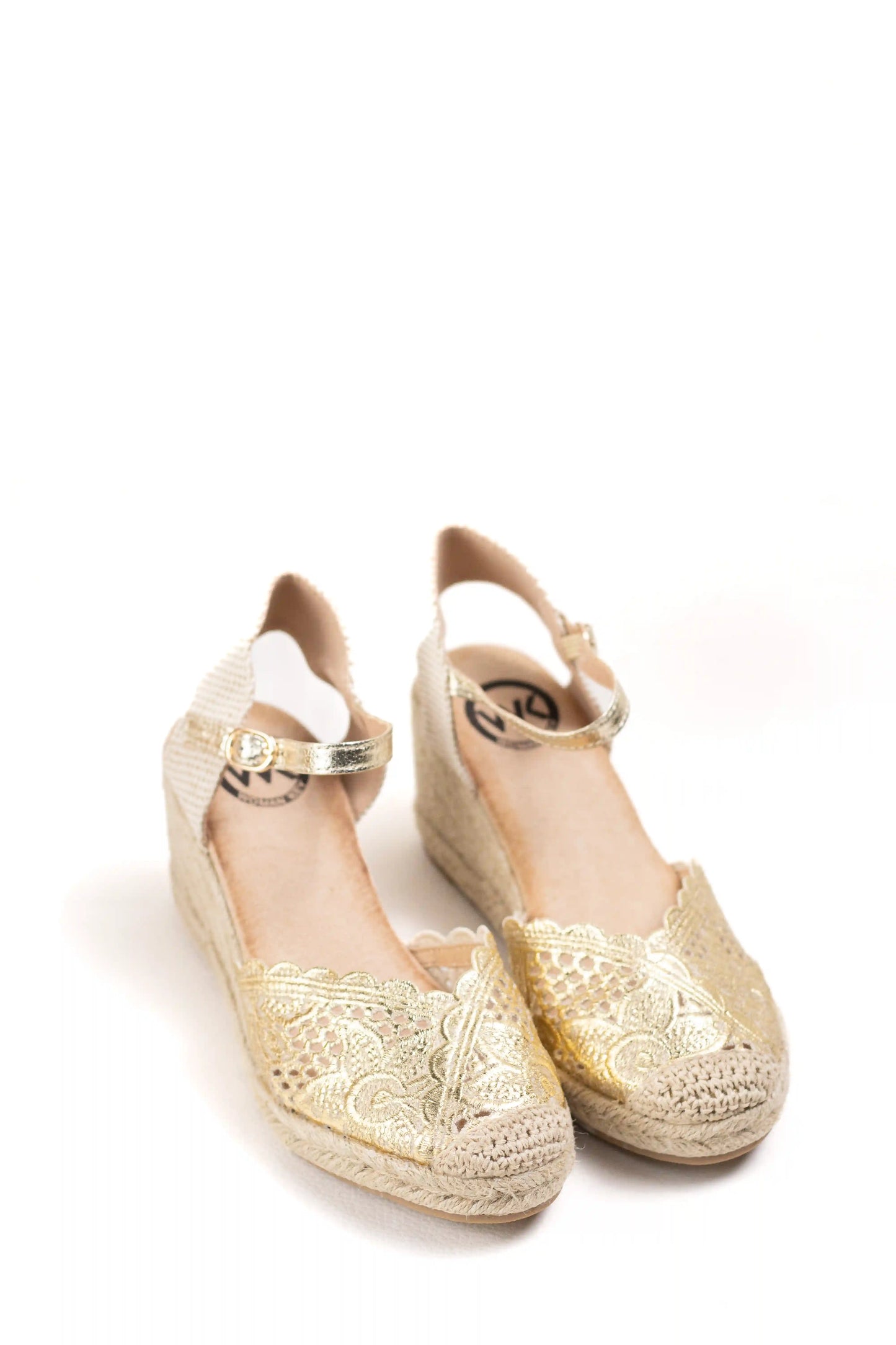 alpargatas cunas de esparto plataforma con encaje y pulsera ajustable color Dorado talla 36