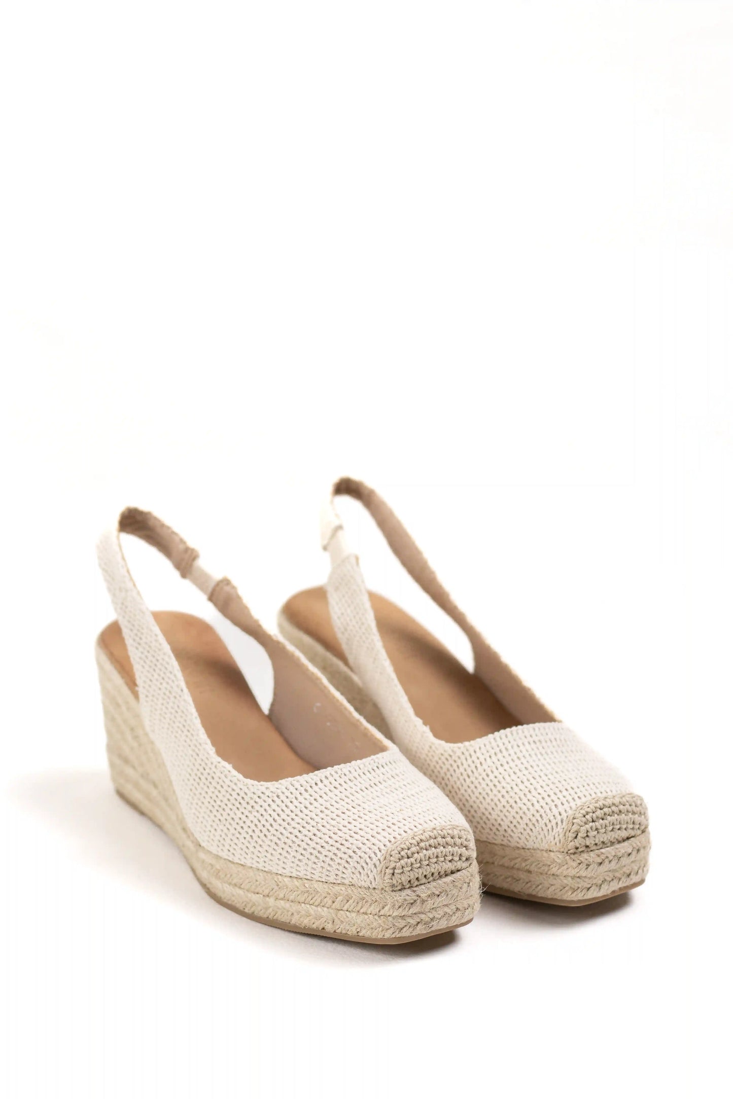 alpargatas de cunas altas de espartos con plataforma y talon descubierto comodidad y estilo veraniego color Beige talla 38