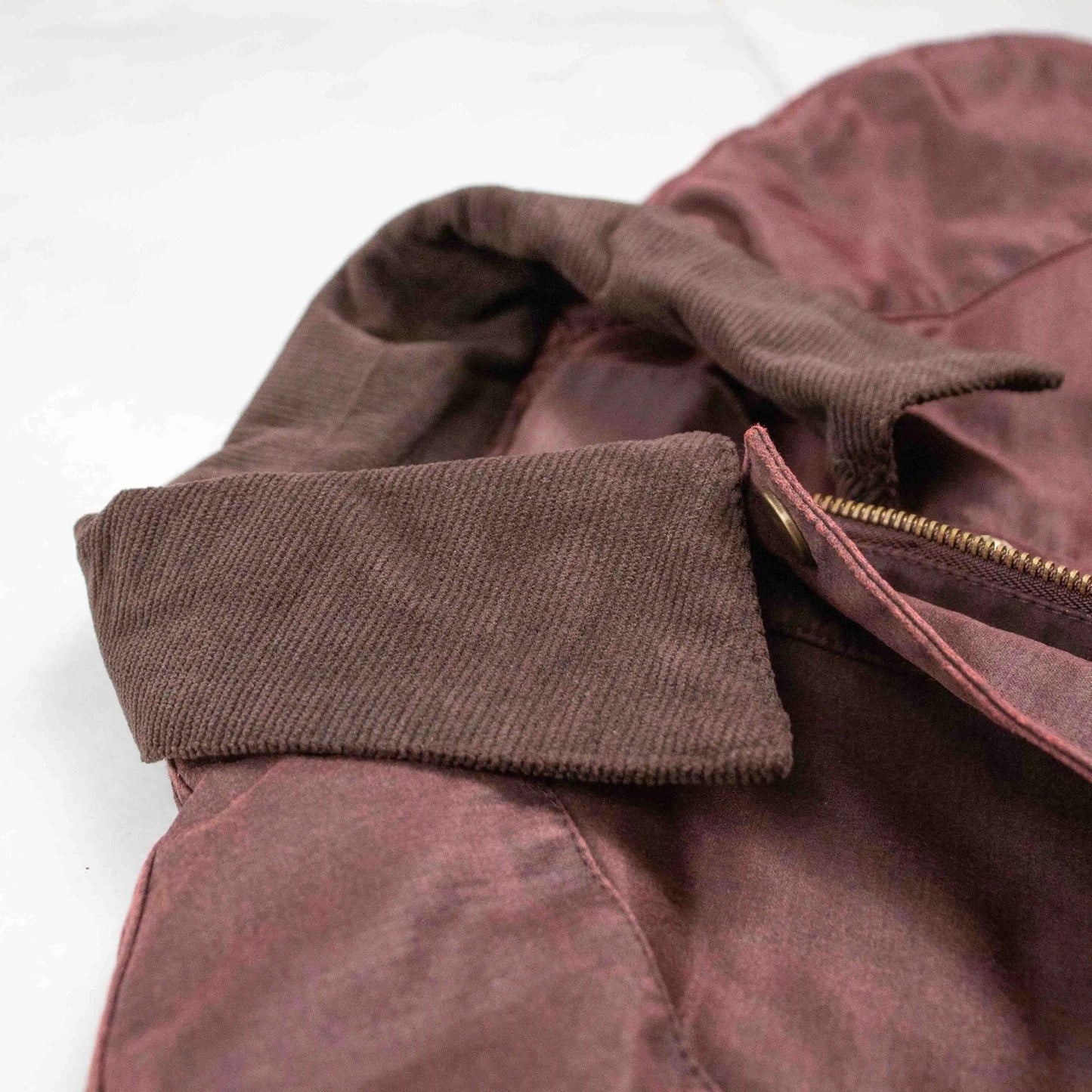 Chaqueta de algodón encerado con cuello de pana bolsillo frontal con cremallera