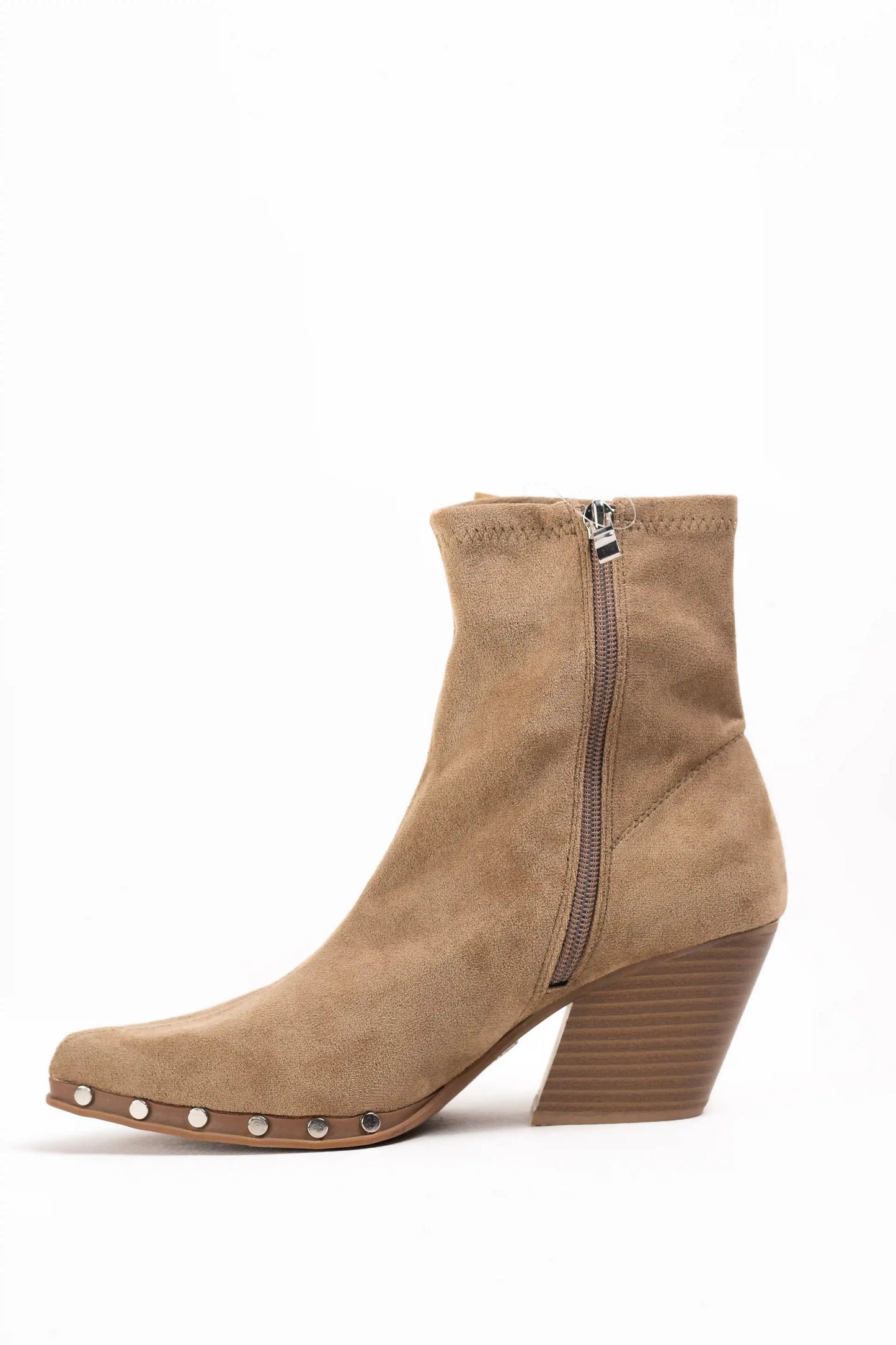 Botines cowboy mujer con tacón medio y tachuelas metálicas en piel sintética