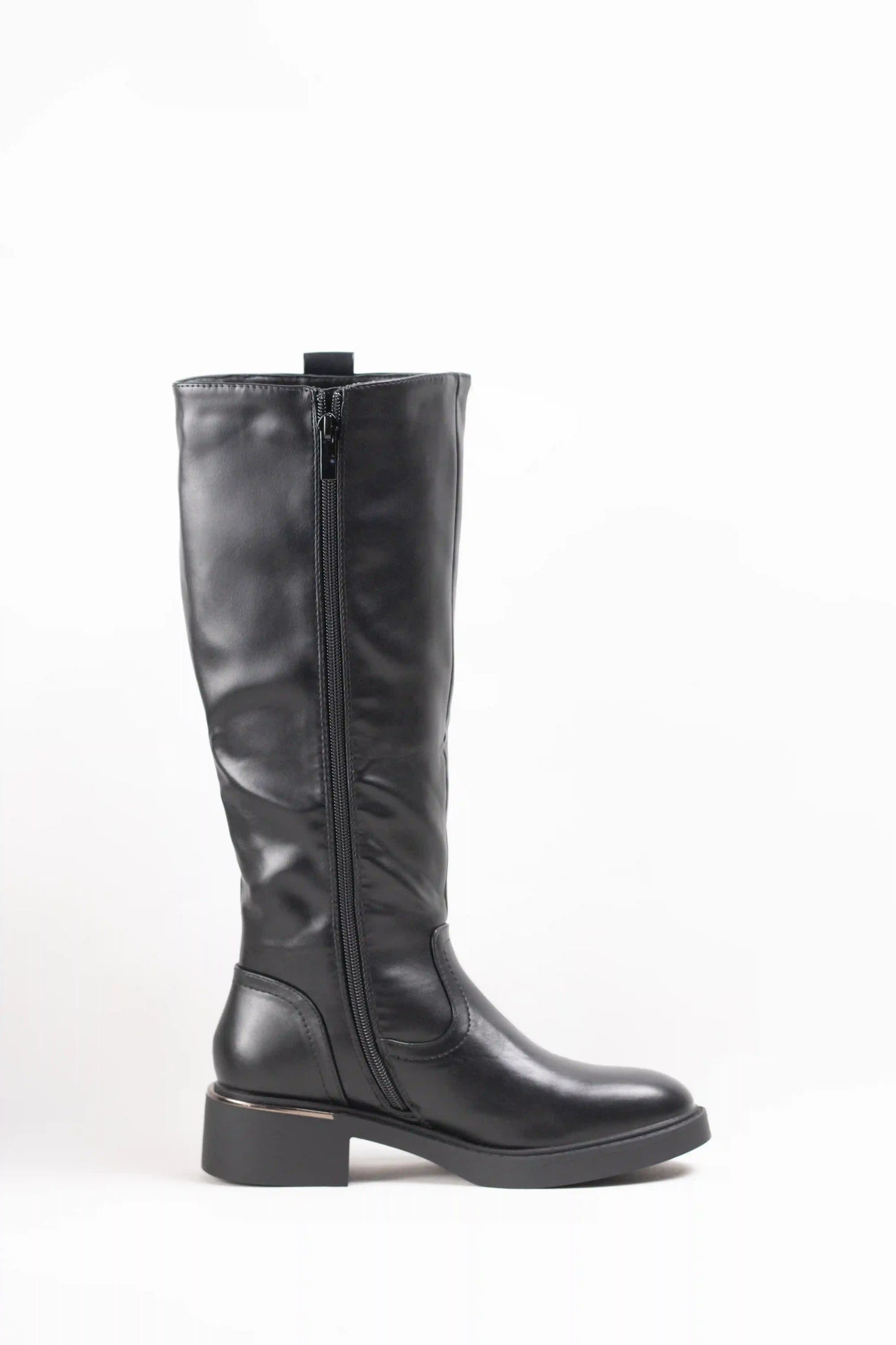 bota alta marron oscuro de piel sintetica con suela track y tacon bajo Negro 40