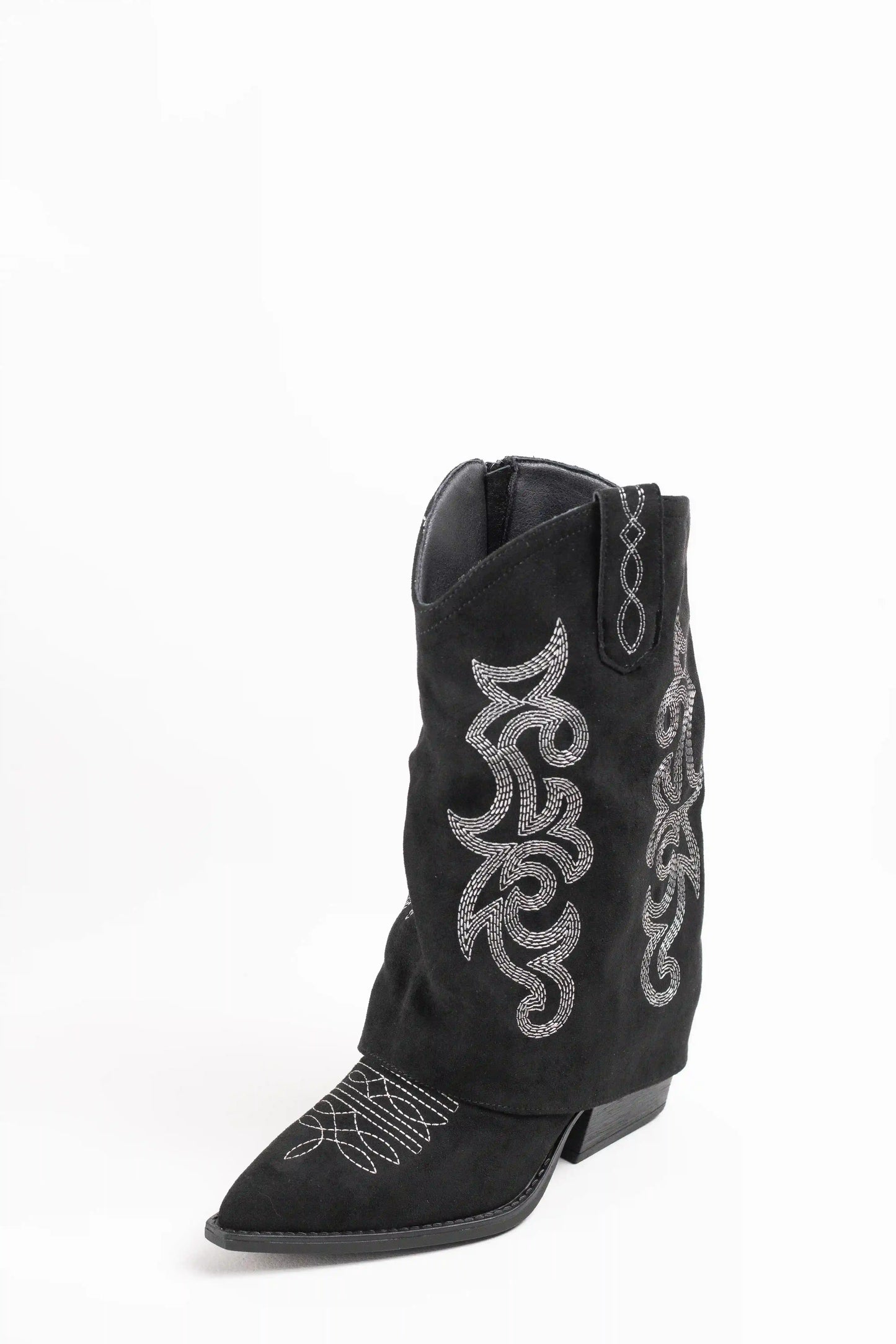 Botas cowboy estilo pantalón con bordados