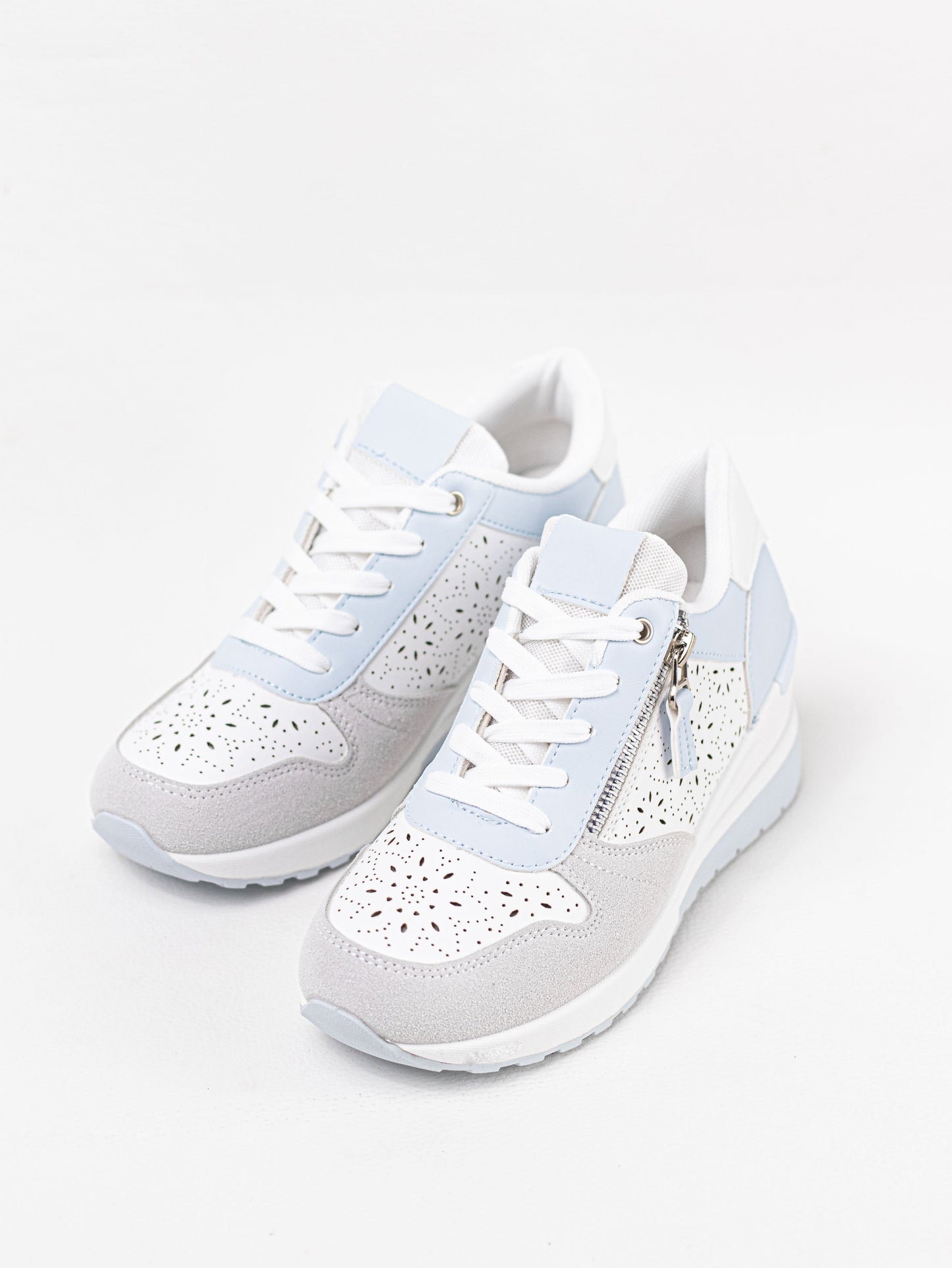 zapatillas combinadas con cunas con cordones Azul 37