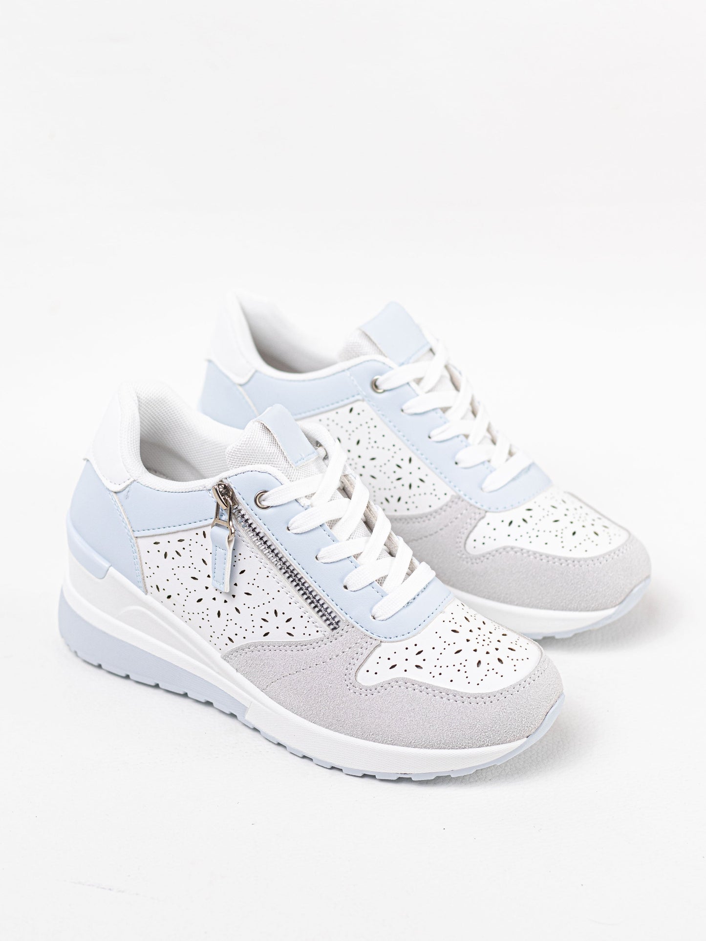 zapatillas combinadas con cunas con cordones Azul 39