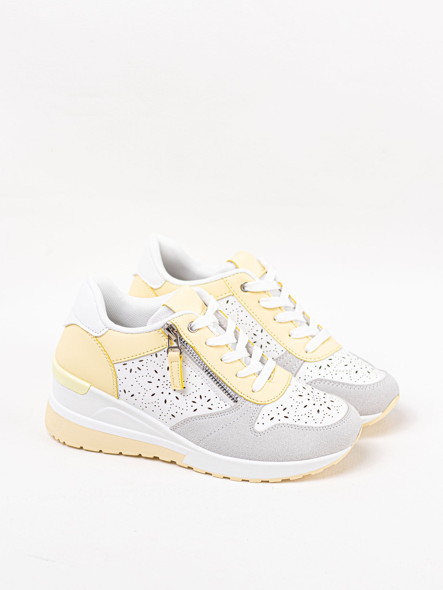 zapatillas combinadas con cunas con cordones Amarillo 37