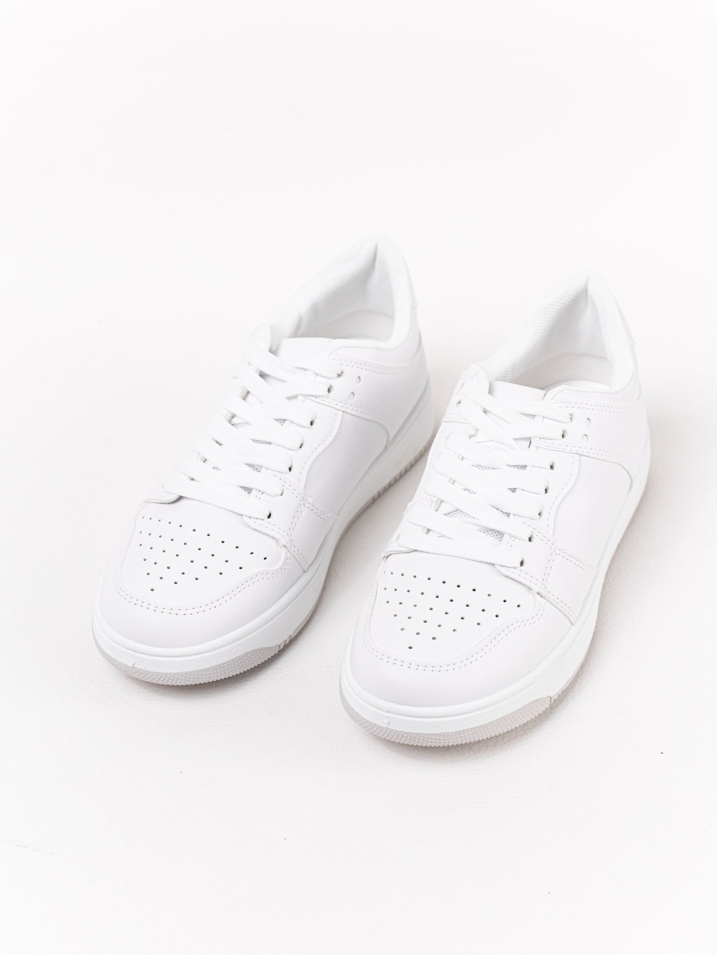zapatillas de deporte blancas