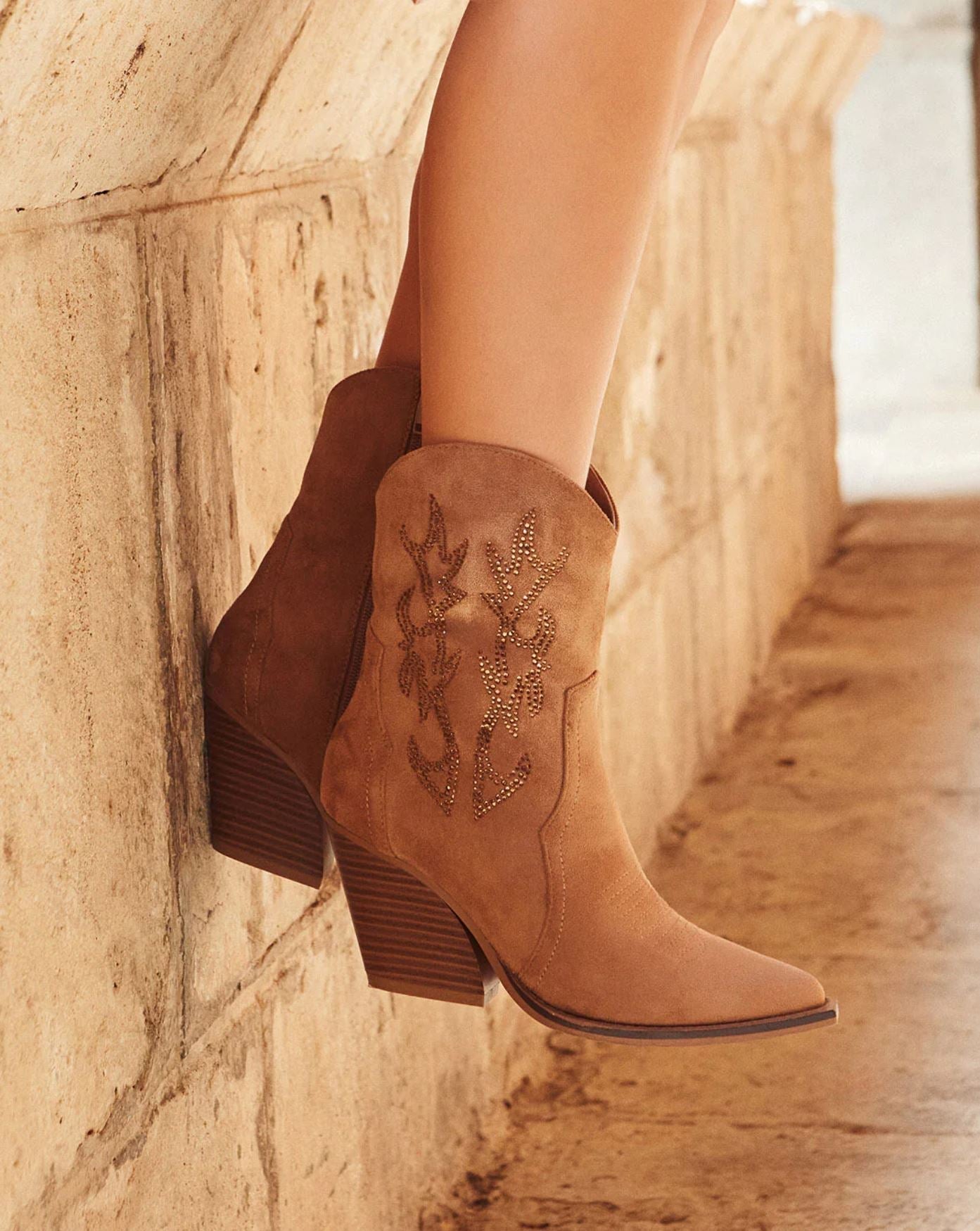 botines cowboy mujer abordados con strass con tacon cubano Camel 37