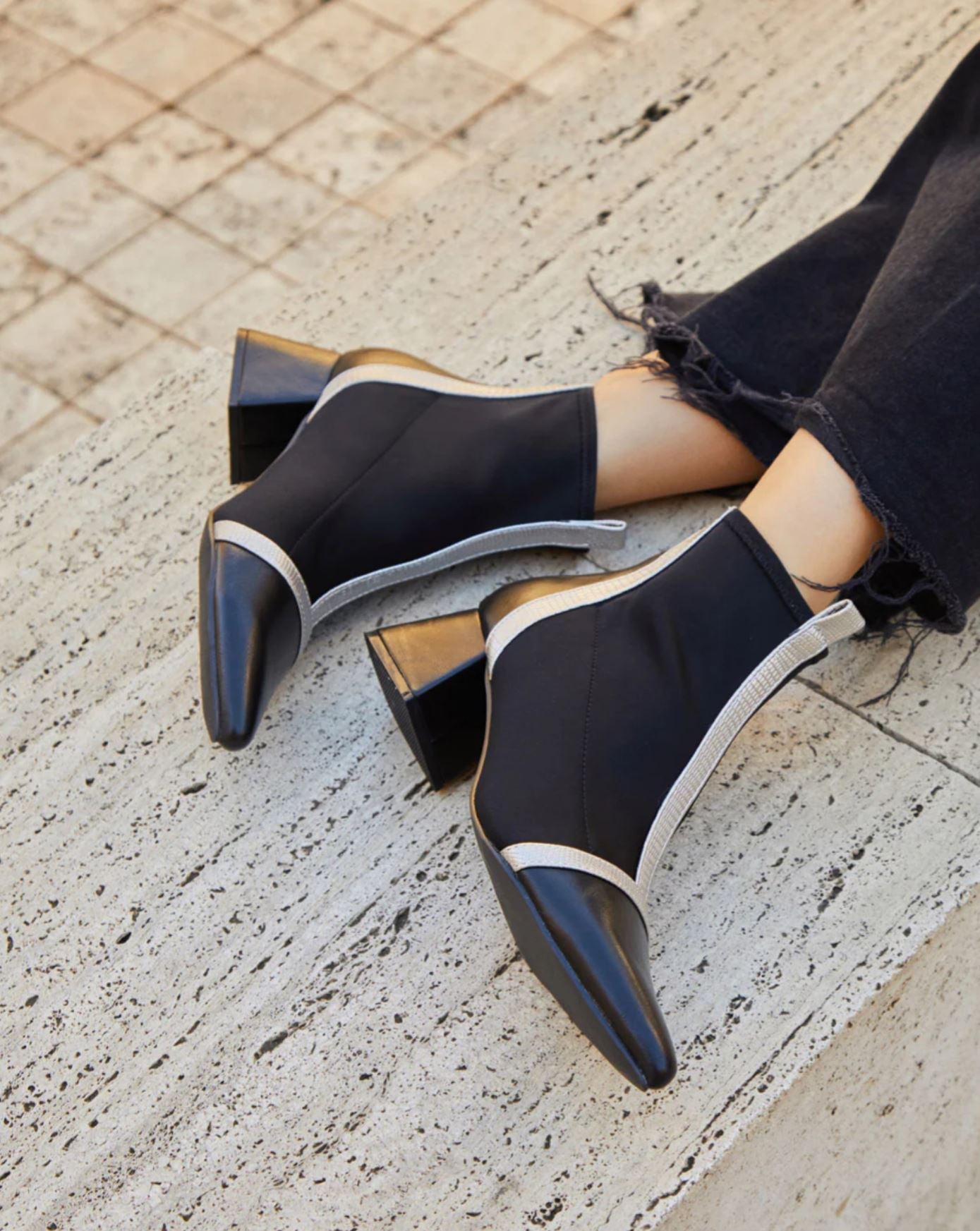 Botines cominados en tejido elástico efecto calcetín mujer tacón bajo punta fina