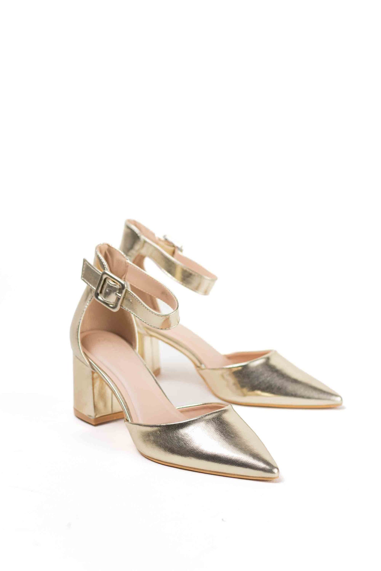 Tacones Dorados con Correa de Tobillo y Elegante Puntera