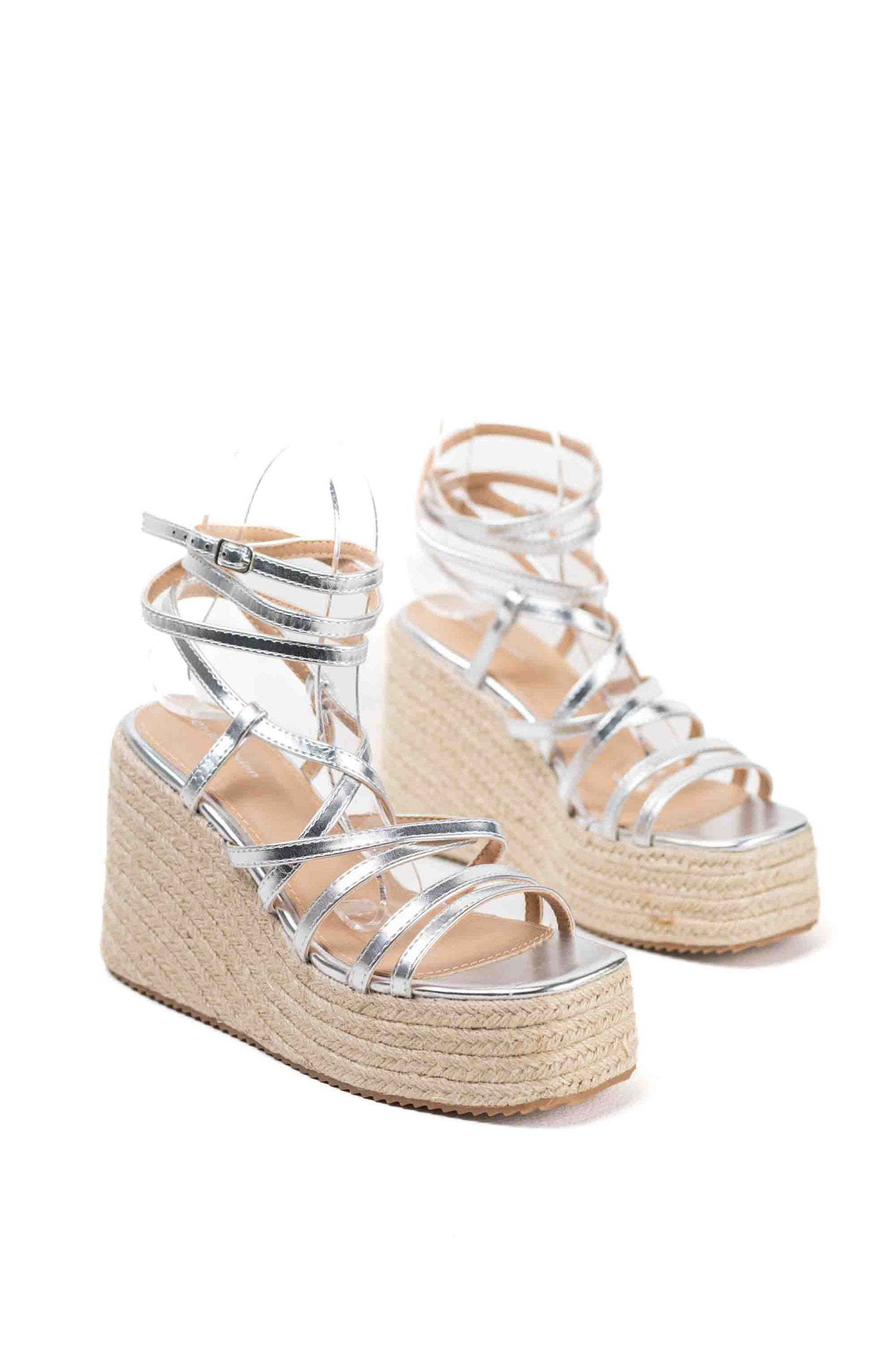 Cuñas de Esparto Metálicas con Tiras Elegantes y Plataforma