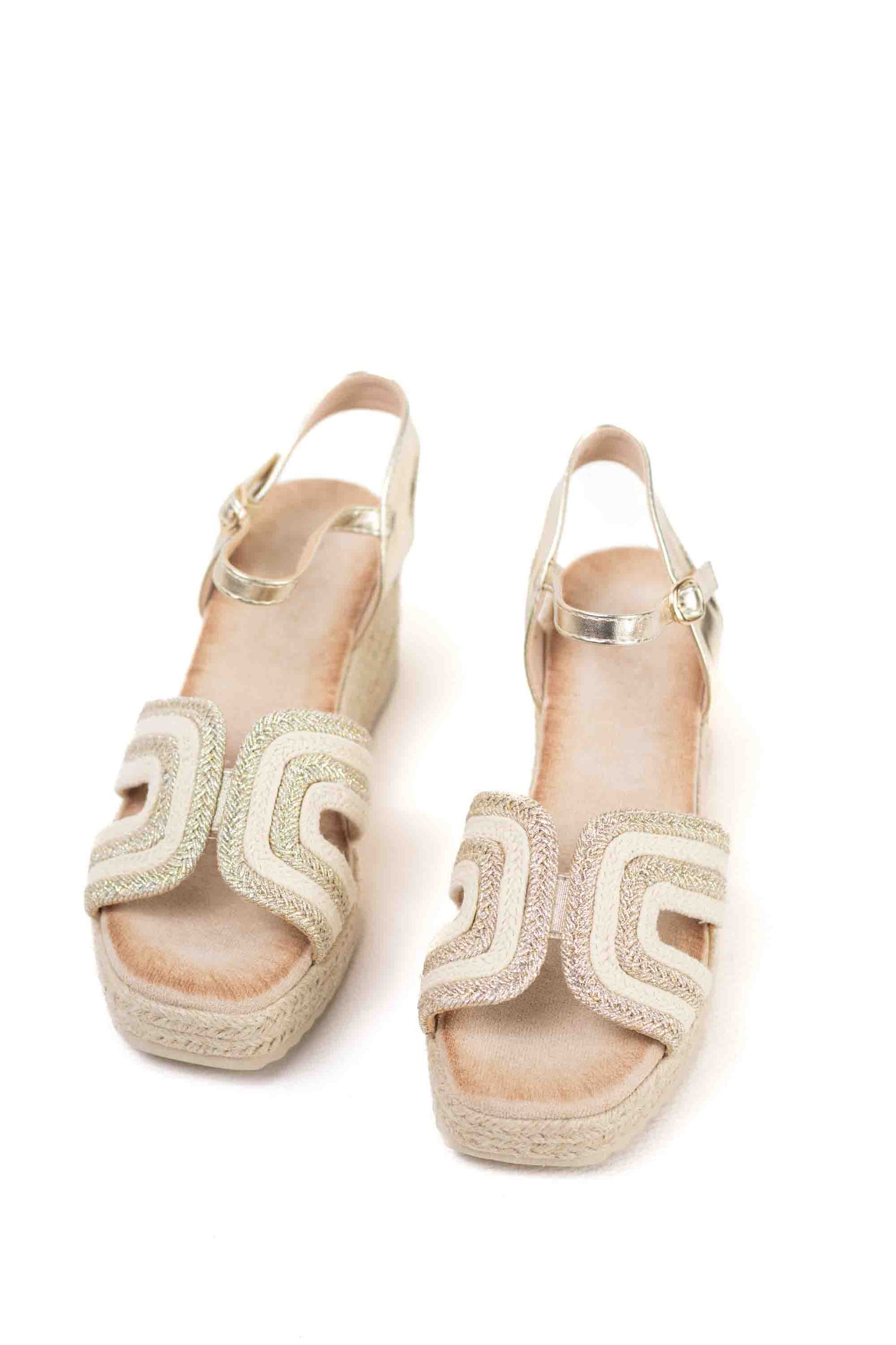 Sandalias doradas cuña de esparto y adorno de strass