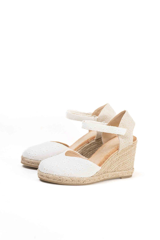 Alpargatas cuñas altas de espartos con plataforma cierre con velcro diseño bordados