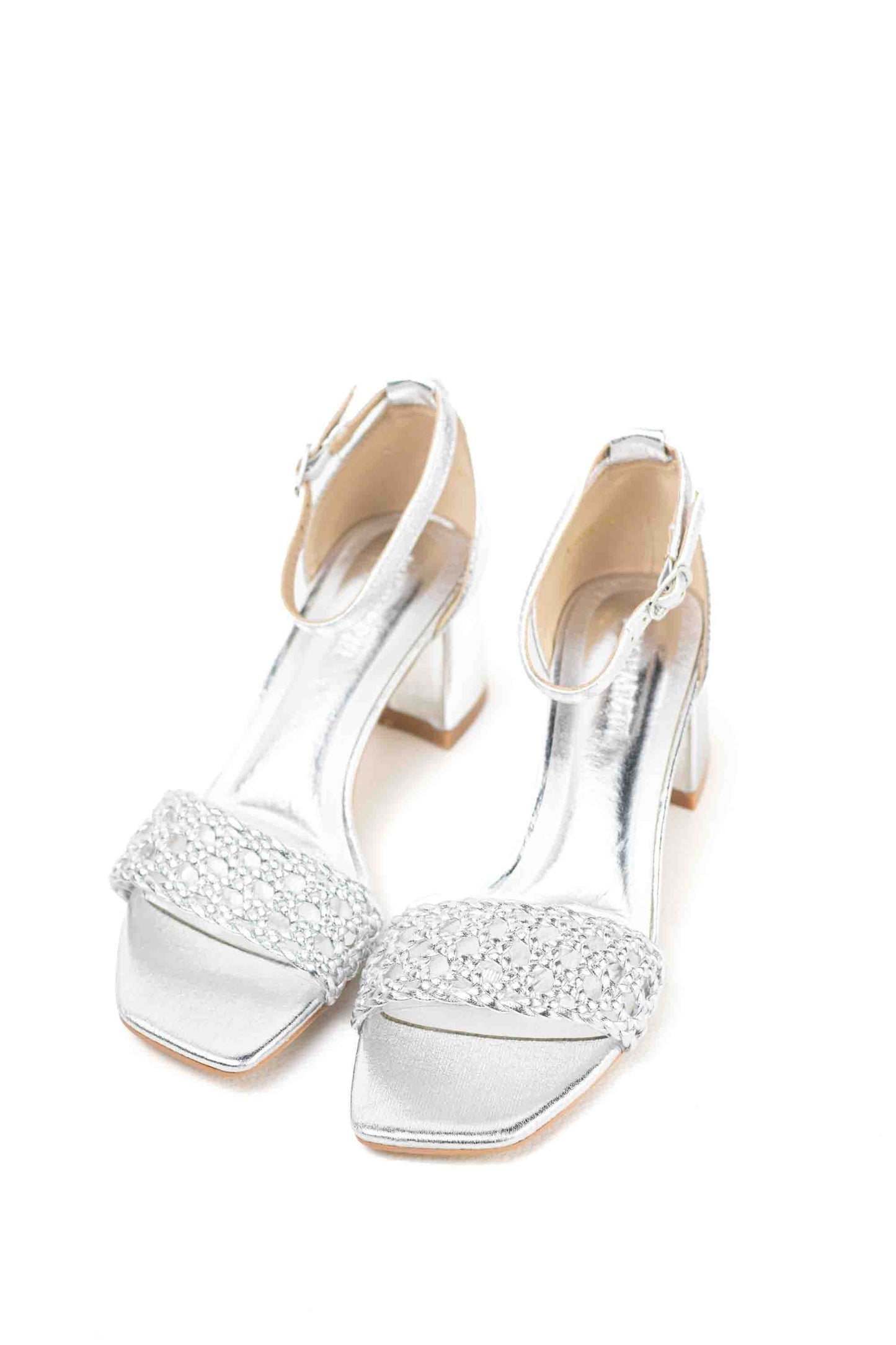 Sandalias doradas mujer tacón medio par vestir con diseño trenzado