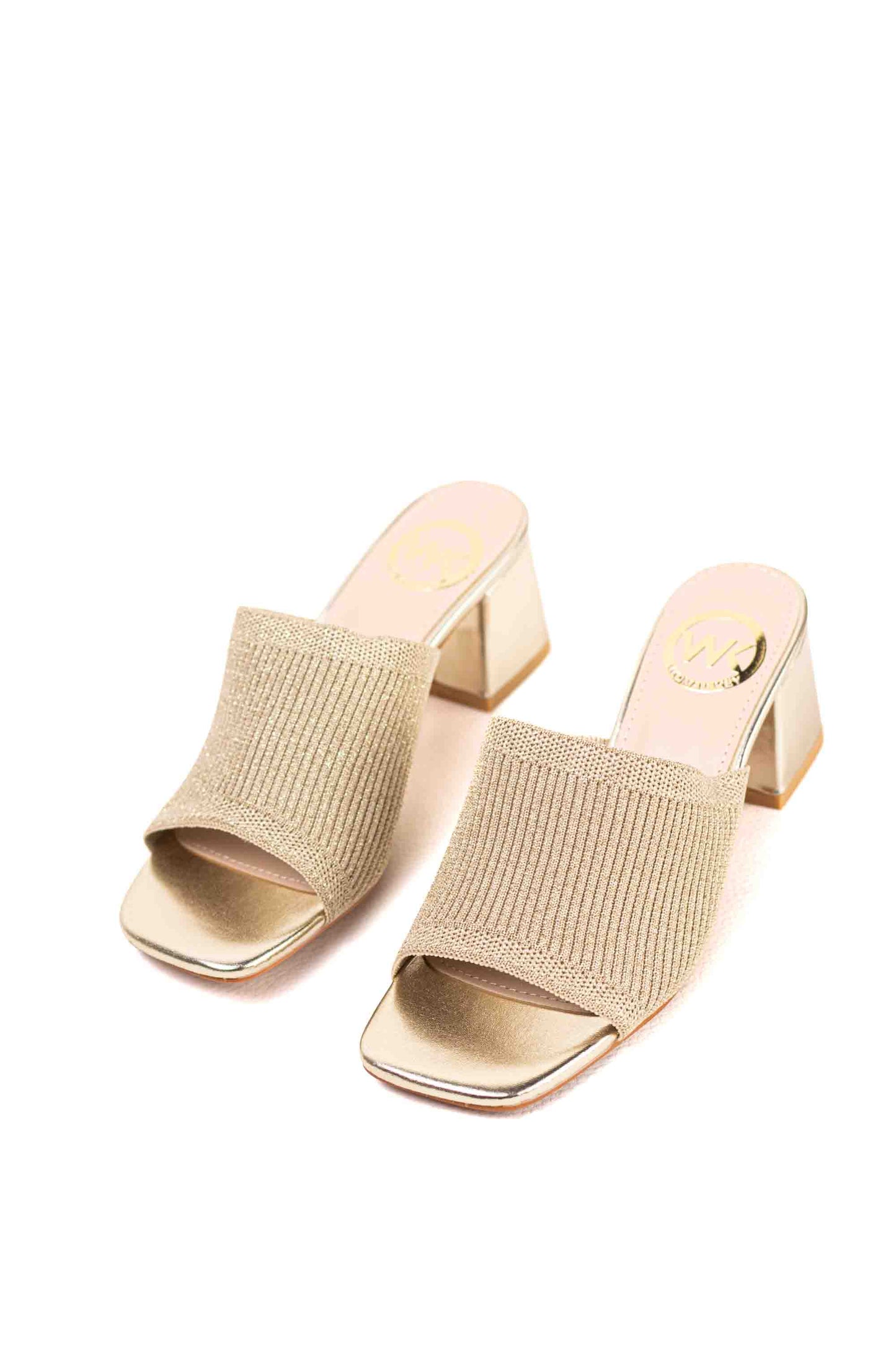 Sandalias doradas mules mujer con tacón bajo con palas elásticas