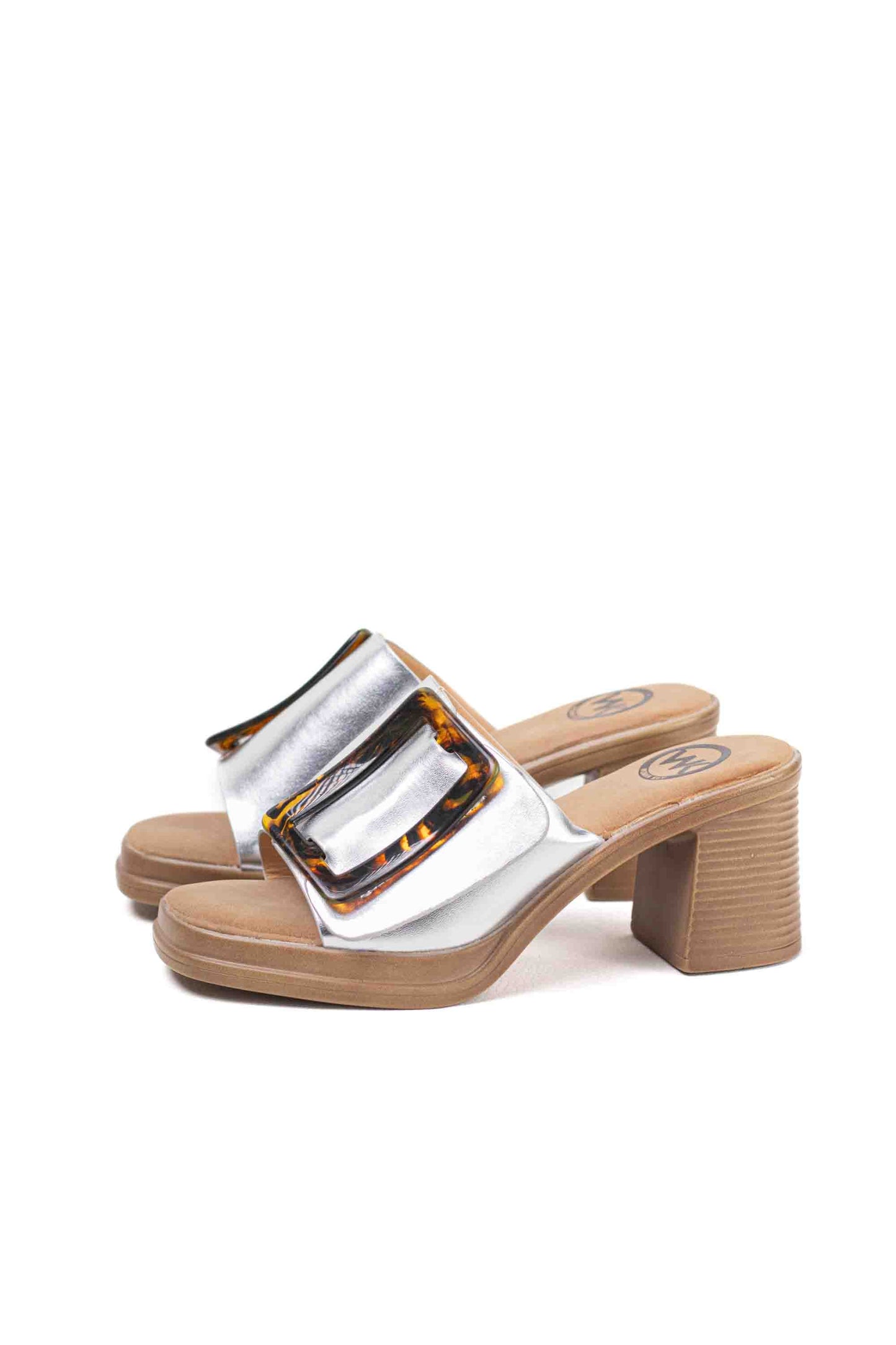 Sandalias mules dorados tacón medio detalle de hebilla