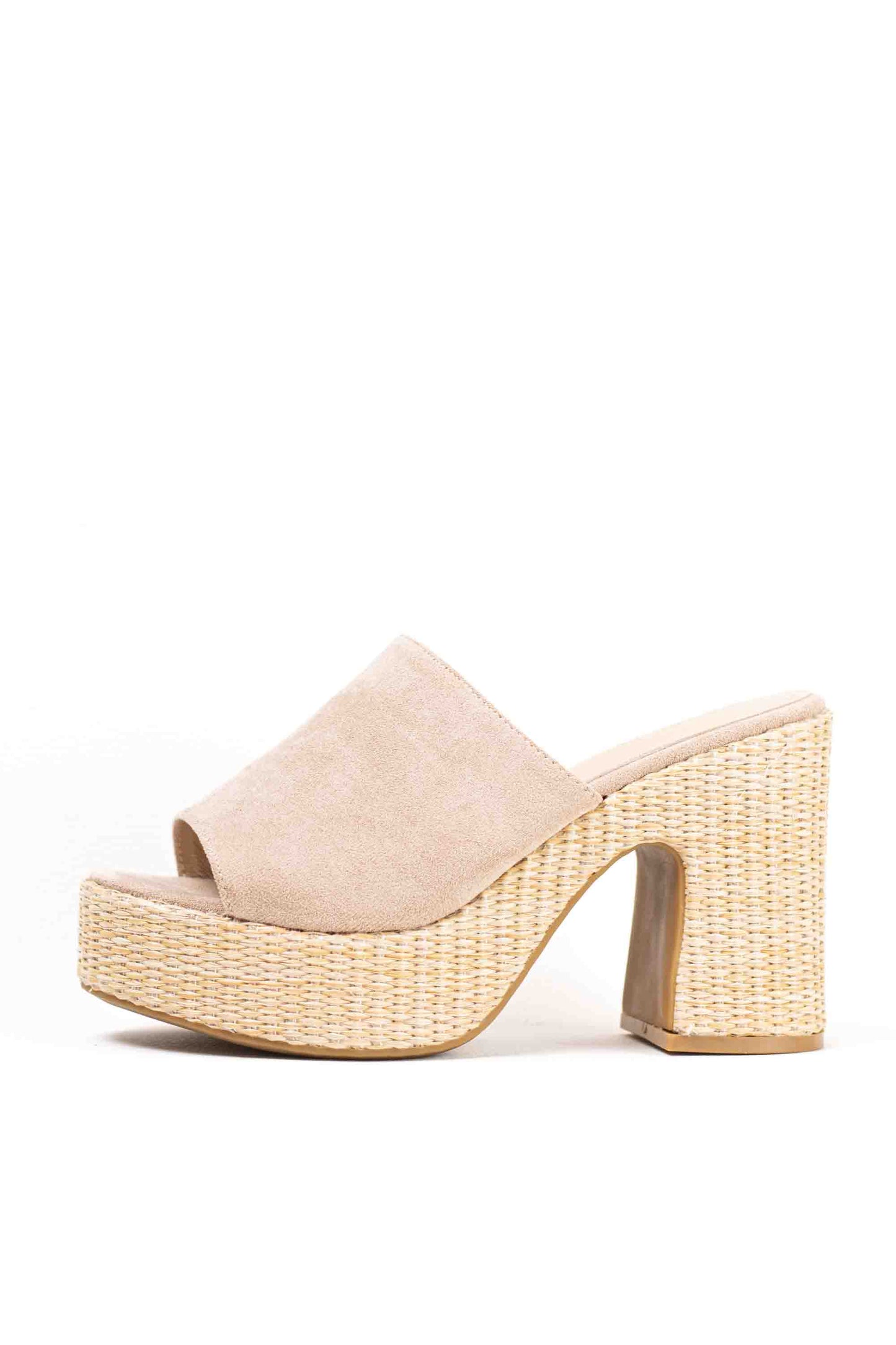 Sandalias doradas zuecos tacón alto con plataforma de rafia