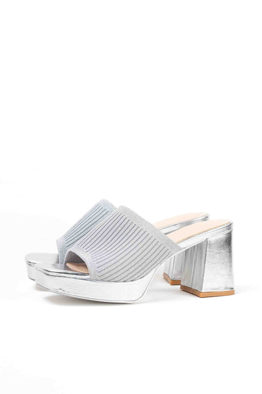 Sandalias doradas mules mujer de tacón bloque