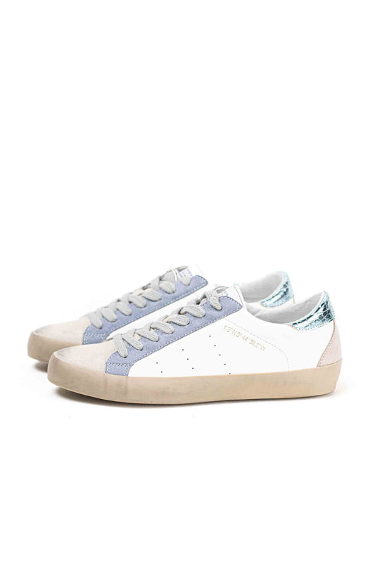 Zapatilla deportiva estilo retro en combinación de materiales Corina