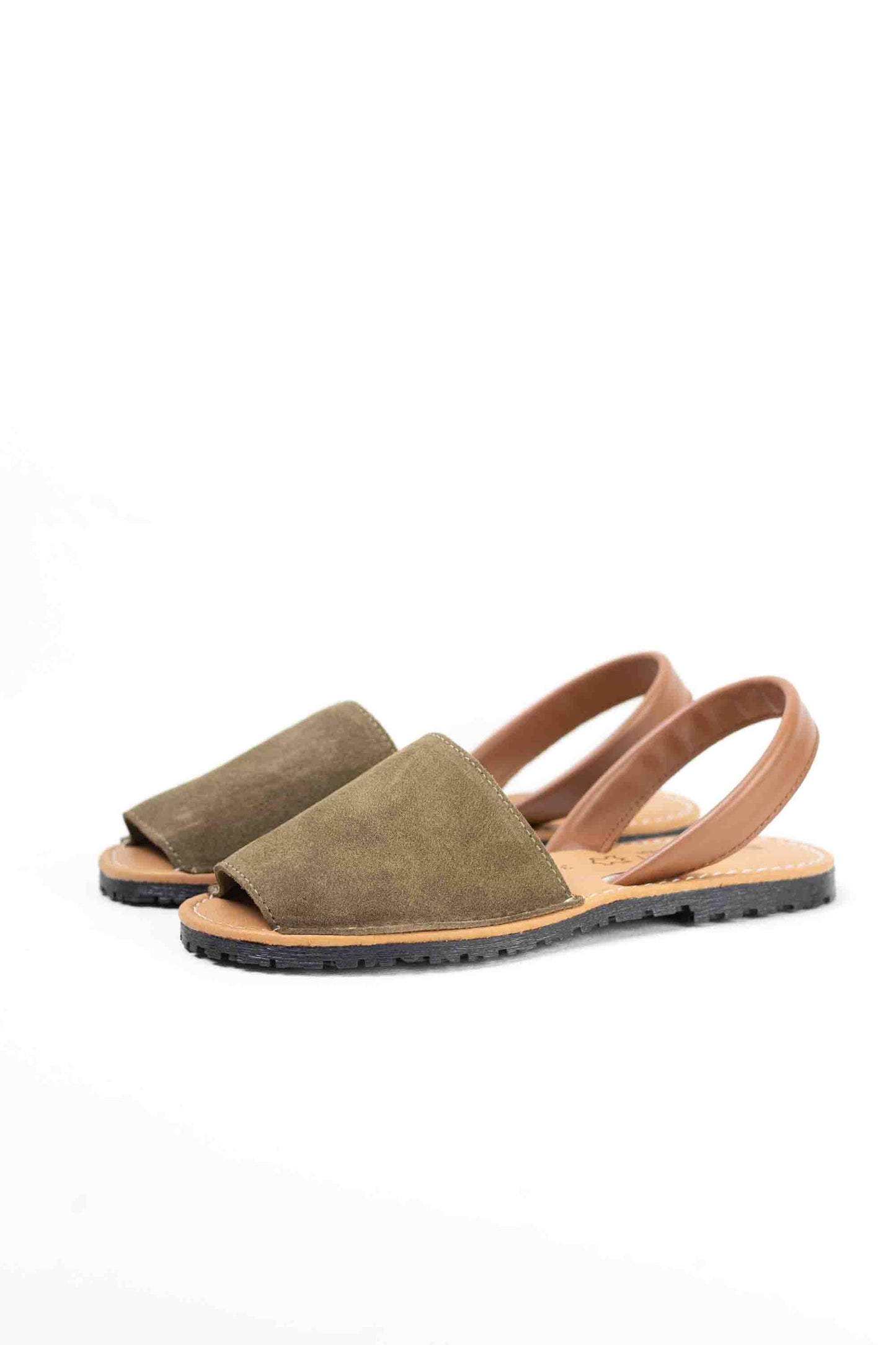 Menorquinas clásicas mujer de piel serraje hechas en España con suela de goma