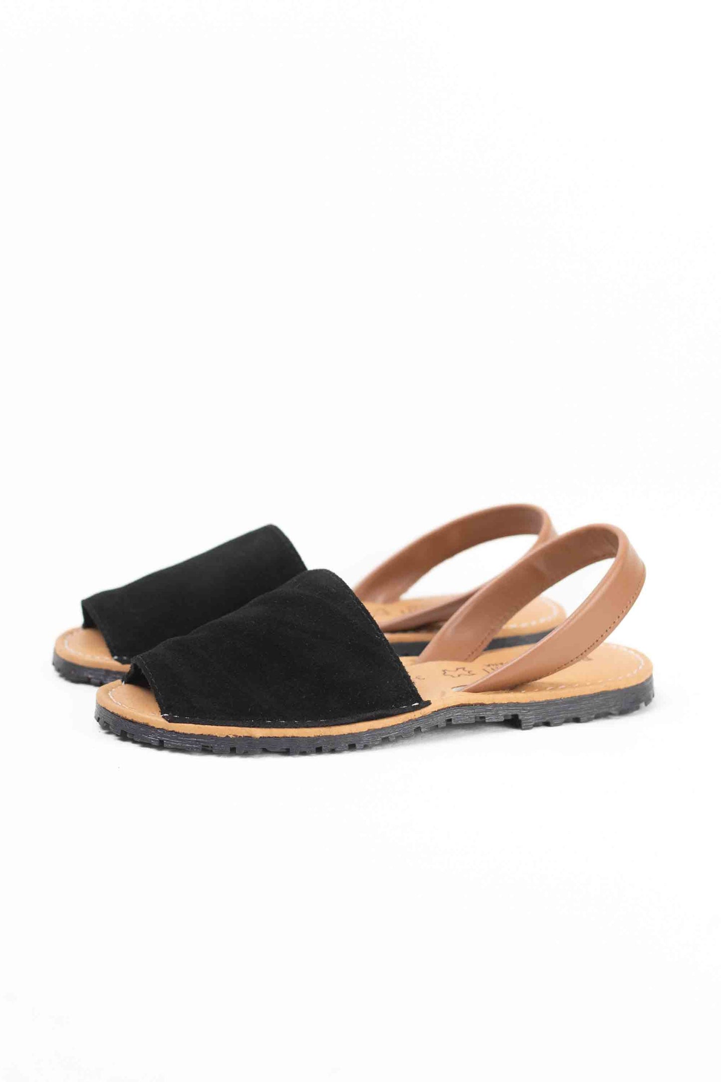 Menorquinas clásicas mujer de piel serraje hechas en España con suela de goma