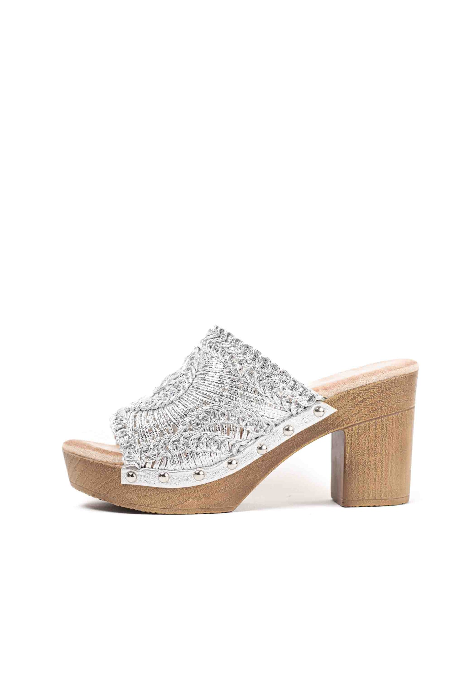 Sandalias doradas bohemias mujer tipo mules con tacòn alto y plataforma efecto madera diseño crochet