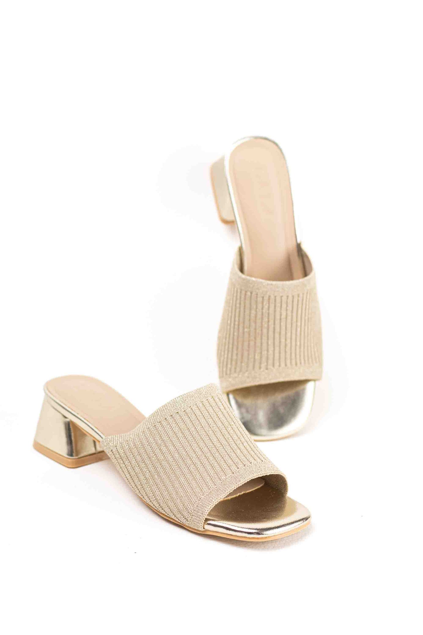 Sandalias doradas mules mujer con tacòn bajo con pala elàstica