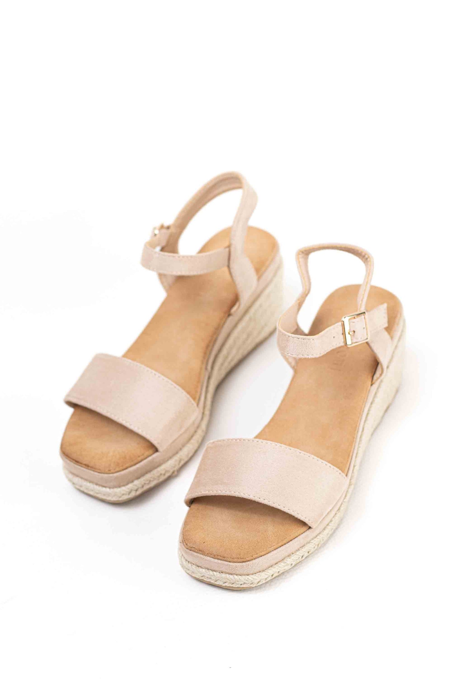Sandalias doradas mujer cuña mediana de espartos con plataforma