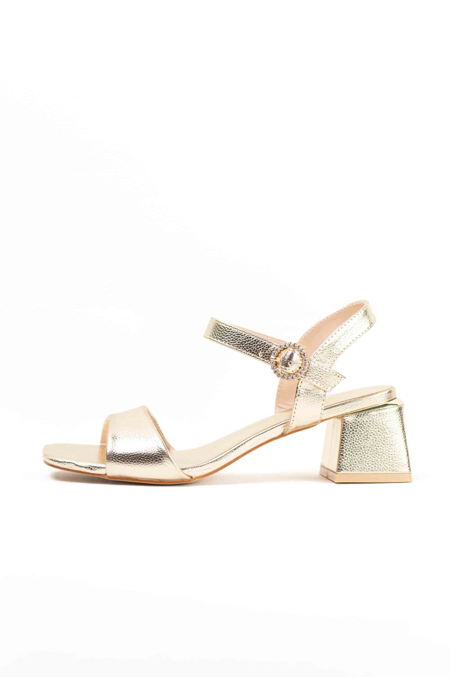 Sandalias doradas de tacón para vestir