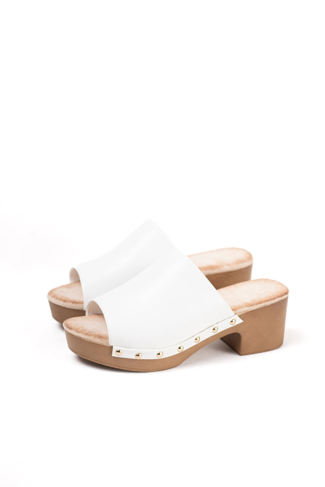 Sandalias mujer mules con tacón alto y plataforma efecto madera con tachas y plantilla acolchada