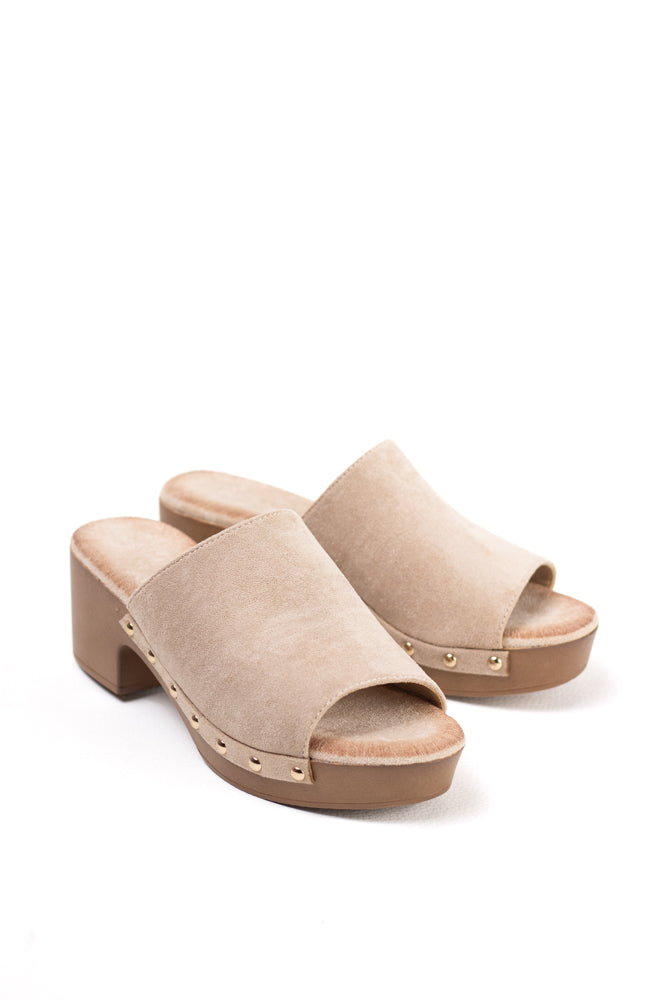 Sandalias mujer mules con tacón alto y plataforma efecto madera con tachas y plantilla acolchada