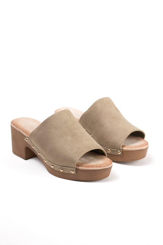 Sandalias mujer mules con tacón alto y plataforma efecto madera con tachas y plantilla acolchada